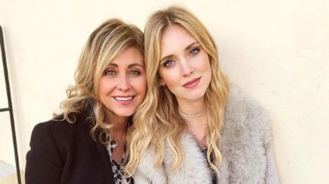 Chiara Ferragni, a pochi giorni dalle nozze la mamma Marina rivela: “Guardandoci sempre radiose è facile pensare che siamo state sempre felici, ma non è così…” preview