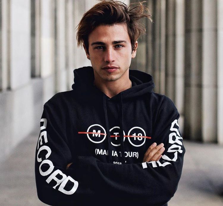 ‘Amici 16’, Riccardo Marcuzzo infuriato: “Molte mie fan continuano a deludermi! Non ho bisogno di bambine gelose ma di una famiglia vera che mi supporti sempre!” preview