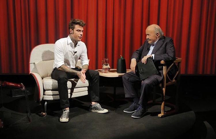 ‘L’Intervista’, Fedez si racconta a 360 gradi da Maurizio Costanzo, dall’adolescenza ribelle al matrimonio con Chiara Ferragni. E a proposito di Rovazzi e J-Ax… preview