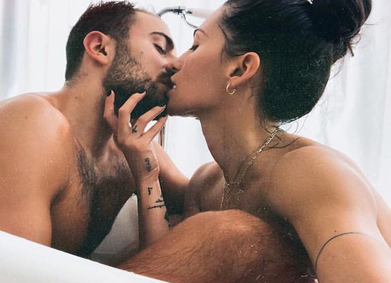 ‘Uomini e Donne’, Ludovica Valli si difende dalle accuse per i video ‘hot’ insieme al fidanzato: “Ma fatevi una risata!” preview