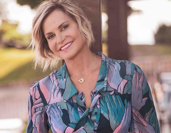 ‘Temptation Island Vip’, Simona Ventura parla del ritrovato rapporto con Stefano Bettarini e sulle prossime puntate annuncia: “Succederà quello che nessuno si aspetta!” preview