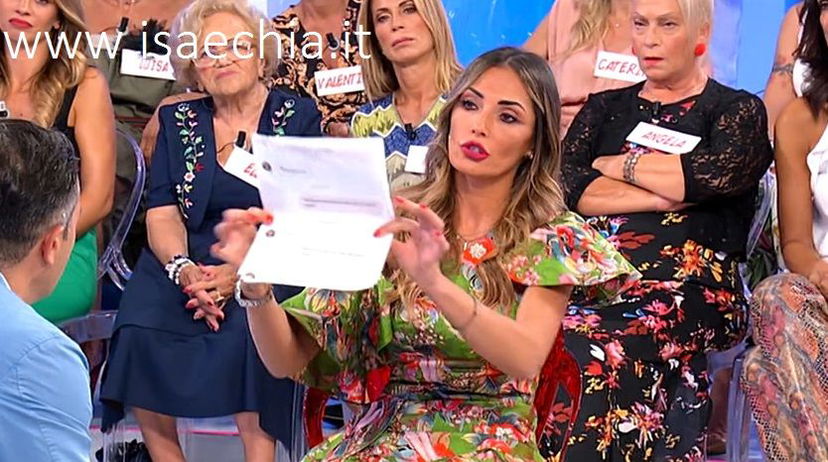 ‘Uomini e Donne’: l’opinione di Isa sulla puntata del Trono over del 11/09/18 preview