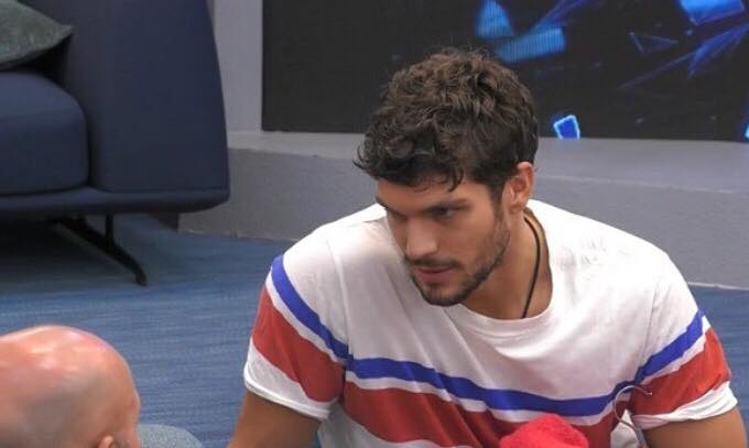 ‘Gf Vip 3’, Elia Fongaro si commuove ricordando l’incidente del padre preview