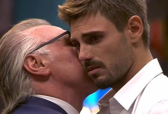 ‘Grande Fratello Vip 3’, terza puntata: eliminato Valerio Merola, lacrime ed emozioni per Francesco Monte e Silvia Provvedi. In nomination vanno… preview