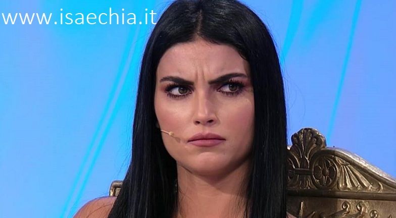 ‘Uomini e Donne’, Teresa Langella sul palco di ‘Sanremo 2019’? Ecco l’indiscrezione preview