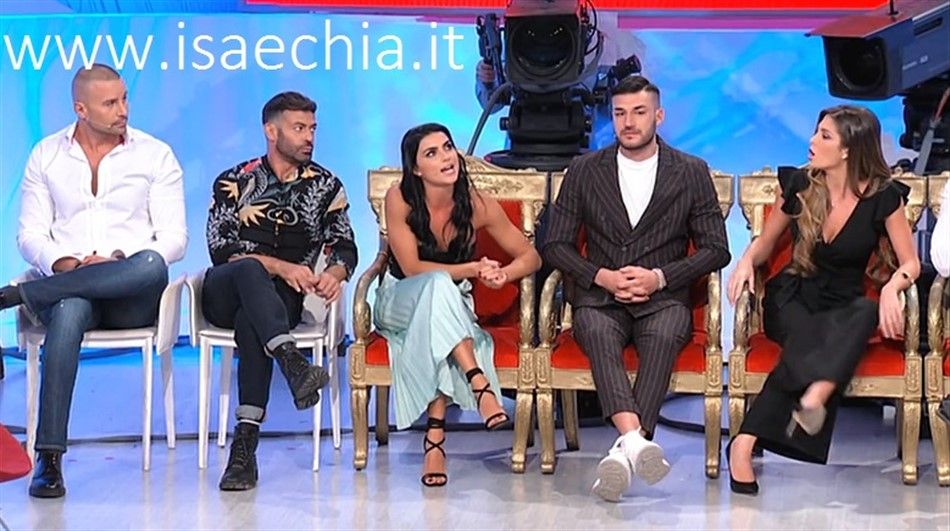 ‘Uomini e Donne’: l’opinione di Chia sulla puntata del Trono classico del 19/10/18 article-post