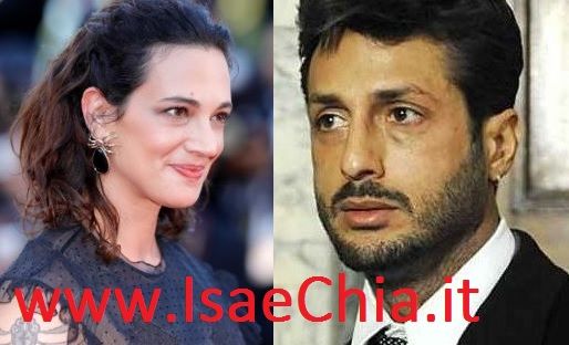 Fabrizio Corona e Asia Argento assediati dai paparazzi. E sui social volano parole d’amore (video) preview