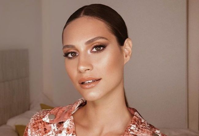 ‘Uomini e Donne’, Beatrice Valli parla della sua storia d’amore con Marco Fantini. E a proposito di un terzo bebè… article-post