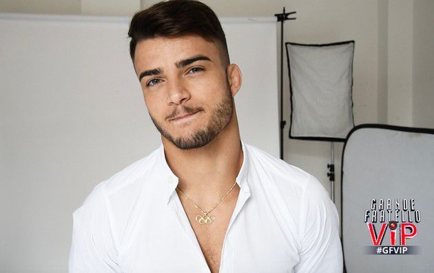 ‘Gf Vip 3’, Fabio Basile risponde ai fan: “È vero, sono amico di Ignazio Moser, ma con Francesco Monte…”. E a chi gli chiede se è fidanzato replica… preview