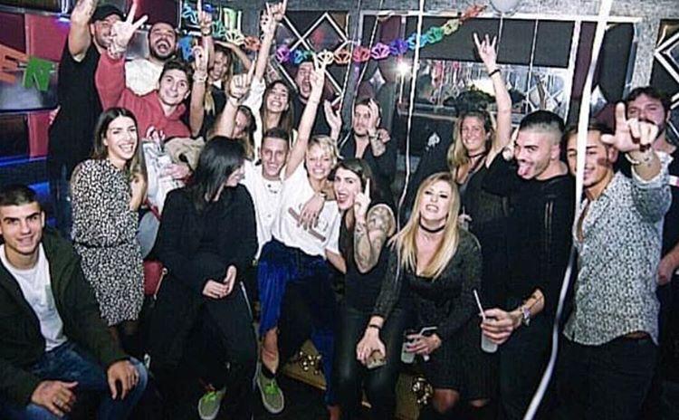 ‘Gf Vip 3’, festa a sorpresa per l’ultima eliminata Giulia Provvedi che riabbraccia il fidanzato Pierluigi Gollini dopo le polemiche! (Video) preview