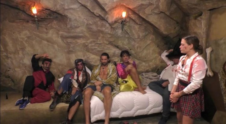 ‘Gf Vip 3’, scoppia la lite in Casa tra Fabio Basile e Silvia Provvedi! (Video) preview