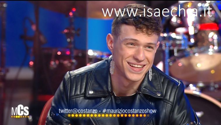 ‘Maurizio Costanzo Show’, Irama ammette: “Con Giulia De Lellis sono felice!”. E a proposito delle sue ex fidanzate… (Video) preview
