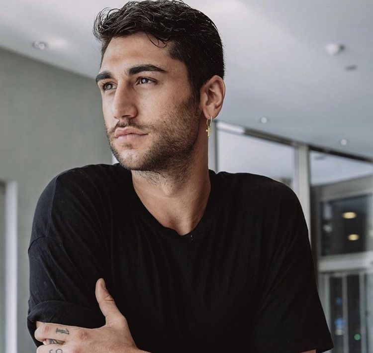 Jeremias Rodriguez: “Sono tornato single, sono sul mercato!”. E si candida alla prossima edizione de ‘L’Isola dei Famosi’… article-post