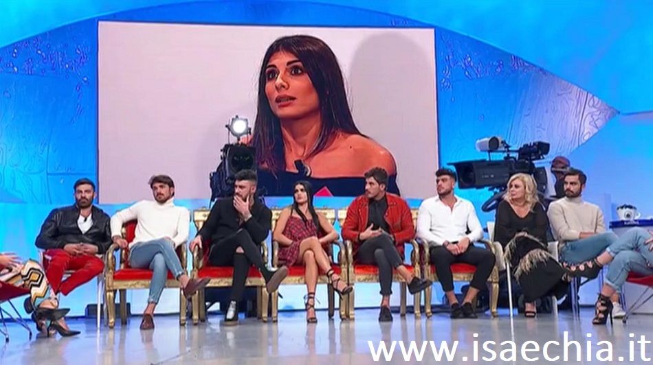 ‘Uomini e Donne’: l’opinione di Chia sulla puntata del Trono classico del 30/11/18 article-post