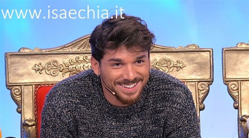 ‘Uomini e Donne’, Arianna Cirrincione al compleanno della sorella di Andrea Cerioli! (Foto) preview