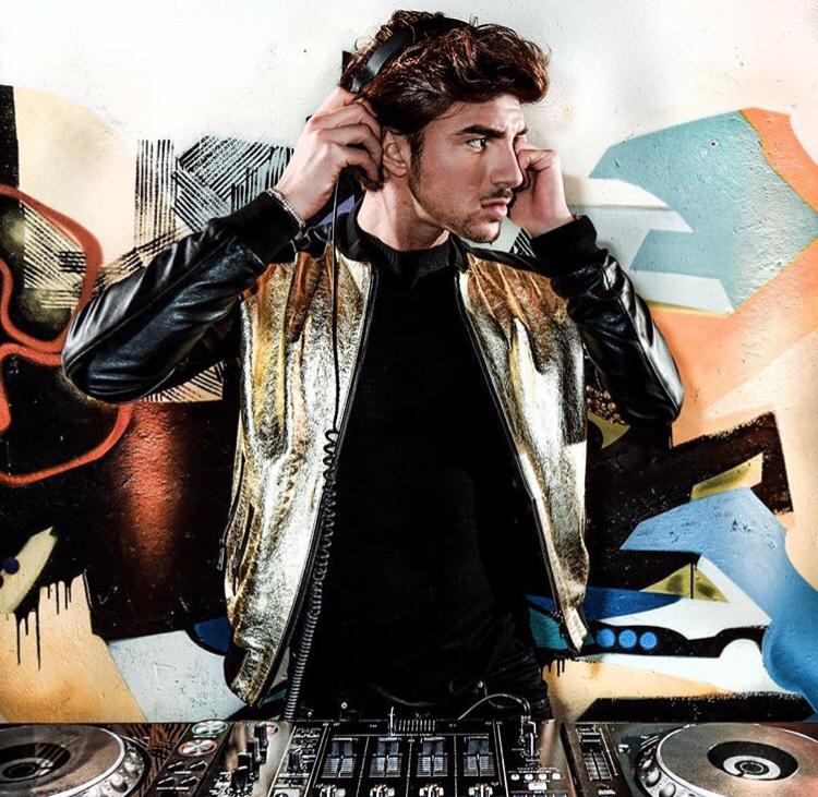 Andrea Damante si racconta a Vanity Fair e paragona la sua storia con Giulia De Lellis a…Dawson’s Creek! preview