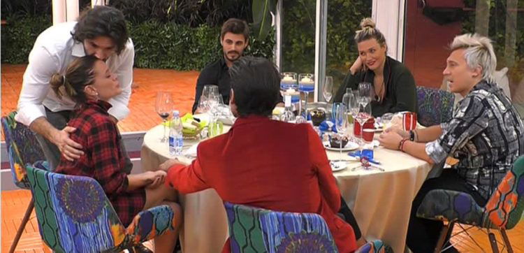 ‘Gf Vip 3’, a un passo dalla finale i sei concorrenti rivelano cosa pensano l’uno dell’altra: Stefano Sala sorprende Benedetta Mazza, e Francesco Monte su Silvia Provvedi… article-post