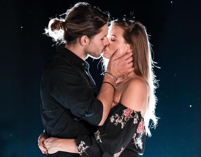 ‘Gf Vip 2’, Ivana Mrazova sempre più innamorata del suo Luca Onestini rivela quando è scattato il loro primo bacio!