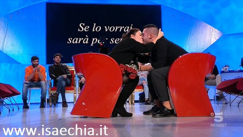 ‘Uomini e Donne’: l’opinione di Chia sulla puntata del Trono classico del 13/12/18 preview