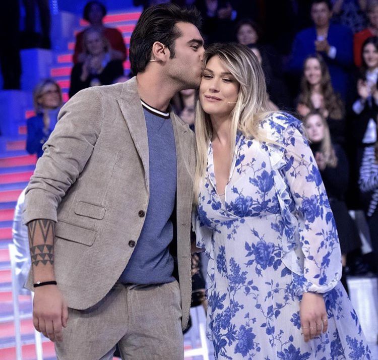 Benedetta Mazza e Stefano Sala a ‘Verissimo’ parlano del loro rapporto (e di Dasha Dereviankina): ecco le loro parole! article-post