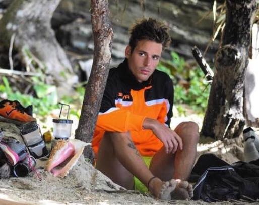 ‘Isola 14’, Aaron Nielsen poco prima della partenza per l’Honduras: “Voglio vivere un’avventura fuori dagli schemi!”. E a proposito della fidanzata Francesca… article-post