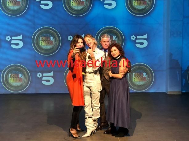 ‘Isola 14’, tutte le news in diretta dalla conferenza stampa. E la sorpresa: Alvin sarà il vero inviato, ma i naufraghi non lo sanno! preview