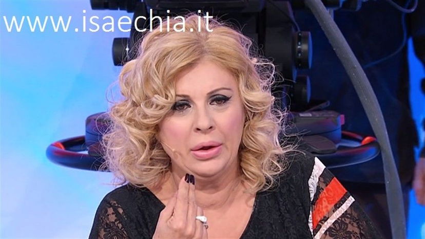 ‘Uomini e Donne’, una ex tronista (ed ex gieffina) si scaglia contro Tina Cipollari: “Maleducata e cafona!” preview