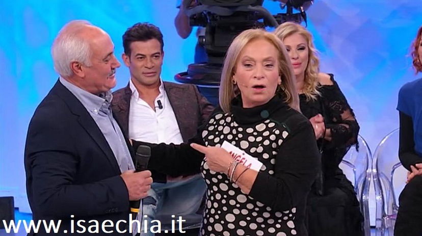 ‘Uomini e Donne’: l’opinione di Chia sulla puntata del Trono over del 9/01/19 preview