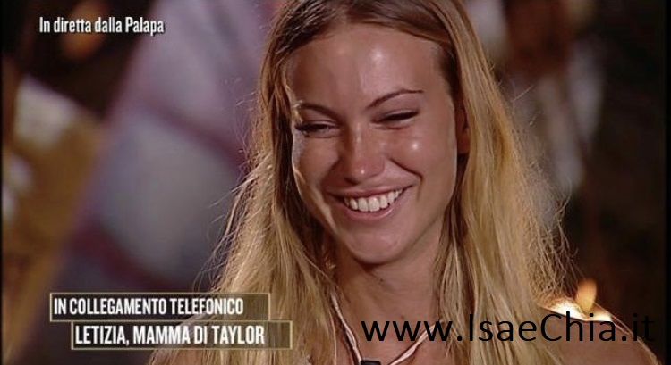‘Isola 14’, Taylor Mega: “Gli italiani mi hanno eliminata, ma i miei follower su Instagram continuano ad aumentare!”. E a proposito del sesso col fidanzato Tony Effe… preview
