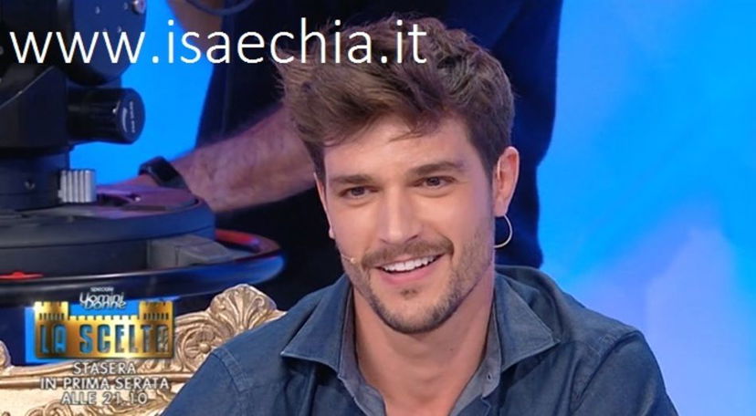 ‘Uomini e Donne’, Andrea Zelletta paparazzato da una nostra lettrice in esterna con Klaudia Poznanska! (Foto) preview