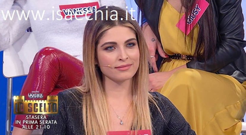 ‘Uomini e Donne’, è Federica Francia la corteggiatrice di Andrea Zelletta che abbiamo già visto in un altro importantissimo programma televisivo (Foto) preview