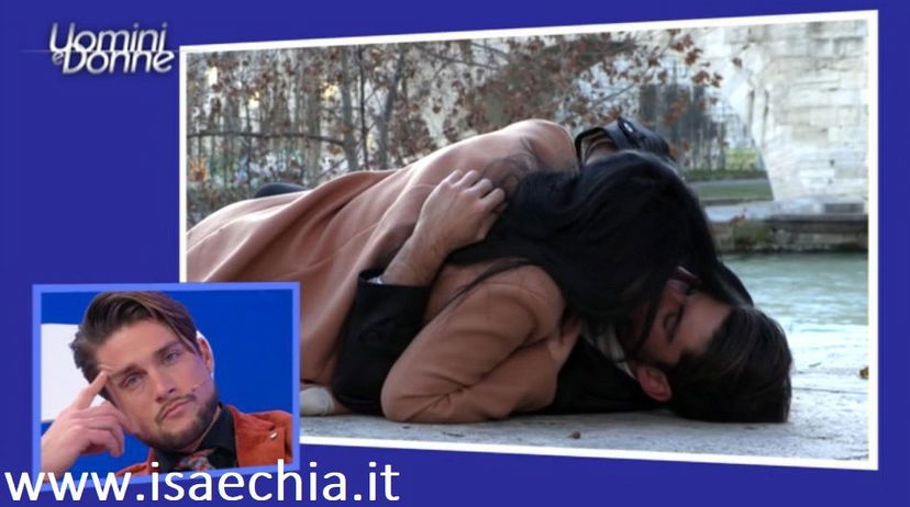 ‘Uomini e Donne’: l’opinione di Chia sulla puntata del Trono classico del 7/02/19 preview