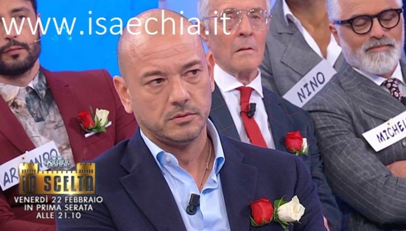 ‘Uomini e Donne’, Roberto Acurzio confessa: “Barbara De Santi ha tutti i presupposti per essere la donna ideale non solo per me ma per tutti gli uomini. Se solo riuscisse a…” preview