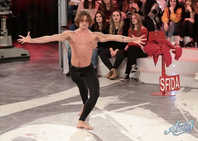 ‘Amici 18’, impazza la polemica sul nuovo allievo Umberto Gaudino: ecco dove lo avevamo già visto! preview