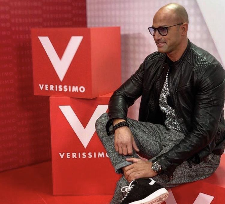 ‘Verissimo’, Stefano Bettarini sull’addio al calcio a 33 anni: “Mi erano passati gli stimoli, avevo lo sdegno”. E sulla sentenza del figlio Niccolò… preview