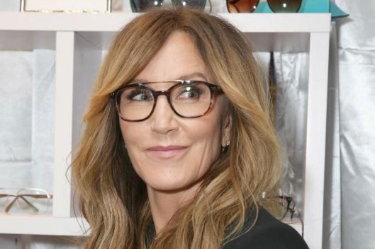 ‘Desperate Housewives’, Felicity Huffman è stata arrestata article-post