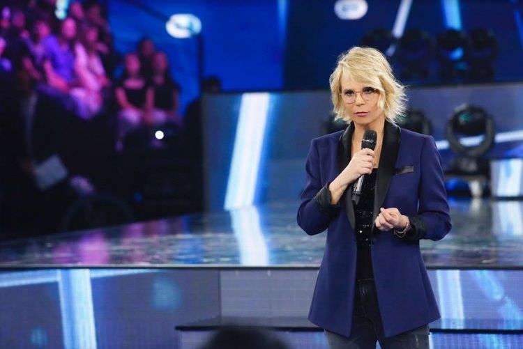 ‘Amici 18’, Maria De Filippi racconta a ‘Chi’ le emozioni di Ricky Martin e Vittorio Grigolo in vista del serale. E a proposito dell’invito di Milly Carlucci… preview