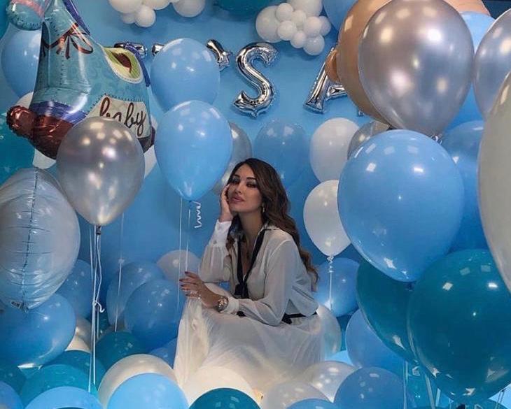 ‘Uomini e Donne’, Rosa Perrotta difende Pietro Tartaglione dalle critiche: “Lui il rispetto per le donne ve lo può insegnare, siete marce dentro!” preview