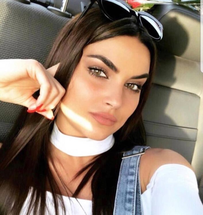 ‘Uomini e Donne’, Teresa Langella afferma: “Io e Andrea Dal Corso vorremmo diventare presto genitori!”. E poi svela a quale altro programma di Maria De Filippi vorrebbe partecipare… article-post