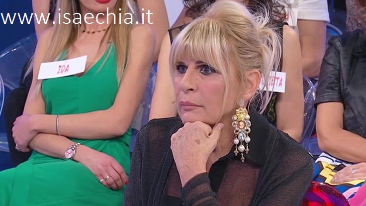 ‘Uomini e Donne’: l’opinione di Isa sulla puntata del Trono over del 4/03/19 preview