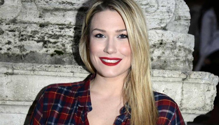 ‘Gf Vip 3’, il settimanale Spy non ha dubbi: ecco chi è la (famosissima) fiamma di Bendetta Mazza! preview