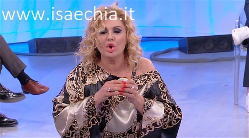 ‘Gf 16’, dopo gli sfoghi social del figlio Francesco Nalli Tina Cipollari risponde alle critiche sul suo ruolo di madre: le sue dichiarazioni preview