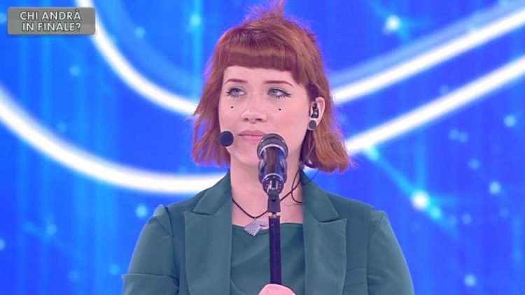 ‘Amici 18’, semifinale: Alberto Urso, Giordana Angi, Rafael Quenedit e Vincenzo Di Primo sono i finalisti! Maria De Filippi in diretta ironizza su Mark Caltagirone article-post