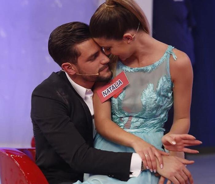 ‘Uomini e Donne’, i primi momenti insieme di Andrea Zelletta e Natalia Paragoni, le parole della sorella dell’ex tronista e la reazione di Klaudia Poznańska! (Foto e Video) preview