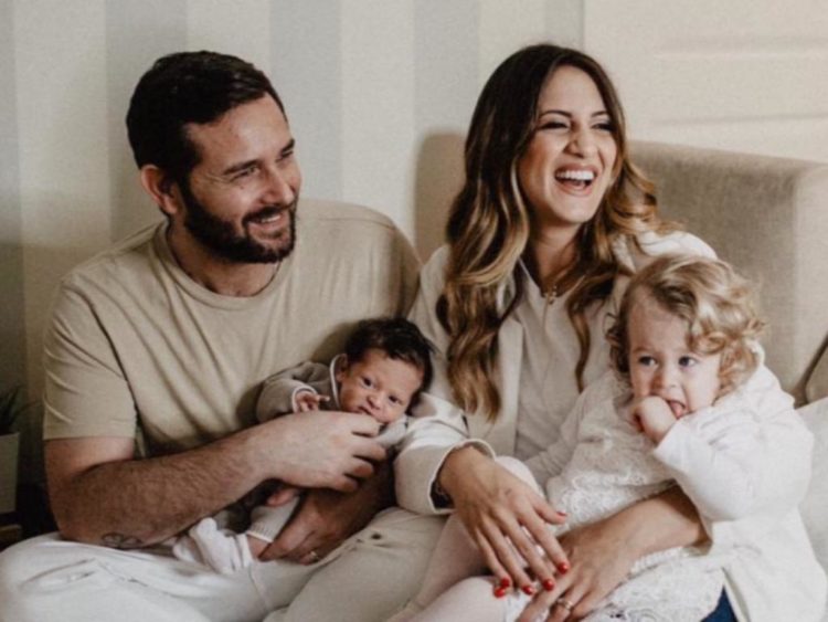 ‘Temptation Island’, Alessandra De Angelis mamma bis: “Emanuele D’Avanzo è un papà superlativo, e con Beatrice e il piccolo Enea ci sentiamo una famiglia completa!” preview