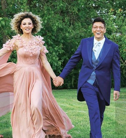 Eva Grimaldi e Imma Battaglia convolano a nozze: ecco le foto del matrimonio! article-post