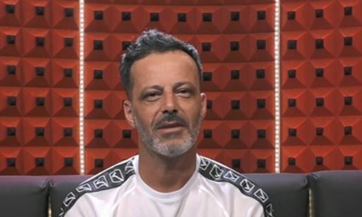 ‘Gf 16’, Kikò Nalli ripreso mentre manda un messaggio in codice a Martina Nasoni: ecco cosa le ha comunicato! (Video) preview
