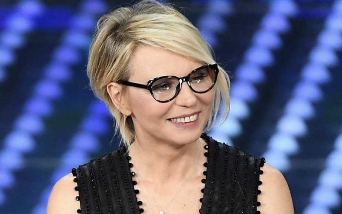 ‘Uomini e Donne’, Roberto D’Agostino fa delle insinuazioni sulla trasmissione e arriva la replica direttamente da parte di Maria De Filippi: “Posso darti la mia parola che…” preview