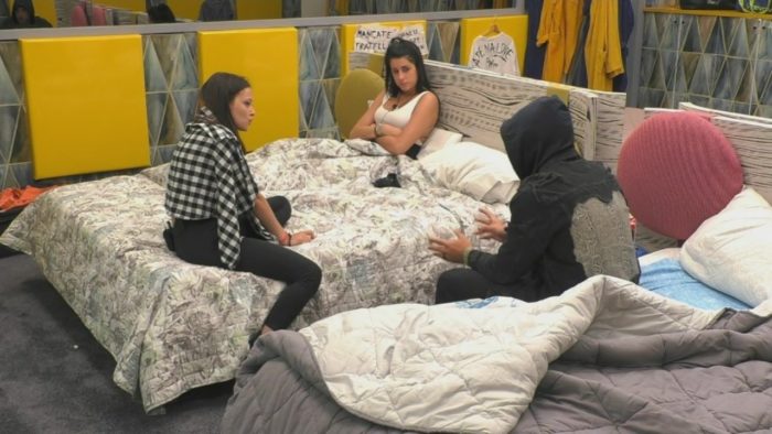 ‘Gf 16’, continuano gli scontri tra Valentina Vignali e Martina Nasoni, che tuona: “Da alcuni atteggiamenti ho pensato che Daniele Dal Moro ti piacesse!” (Video) article-post