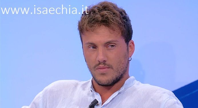 ‘Uomini e Donne’, Giulio Raselli dice la sua sul presunto tradimento di Manuel Galiano nei confronti di Giulia Cavaglià! (Video) preview